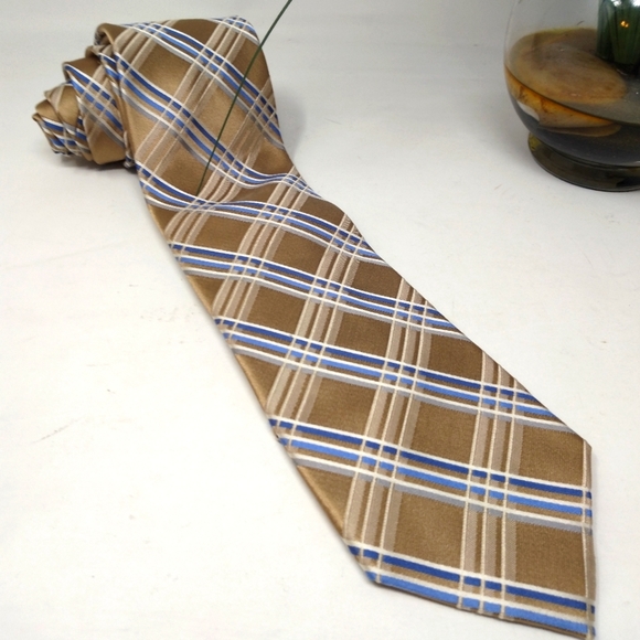 Michael Kors 100% Silk Necktie - Picture 3 of 5